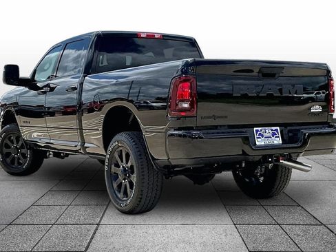 New 2026 RAM 2500 Big Horn AWD/4WD image 3