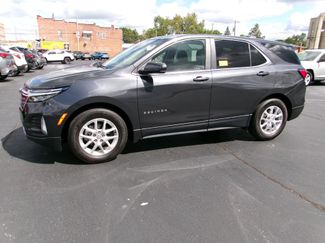 Used 2022 Chevrolet Equinox LT image 1