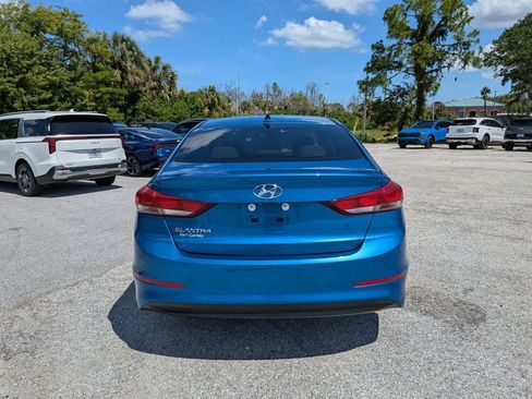 Used 2018 Hyundai Elantra SEL FWD image 7