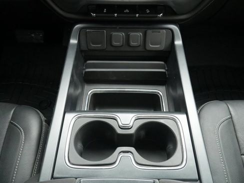 Used 2018 Chevrolet Silverado 1500 LTZ Z71 w/ Realtree Edition image 23