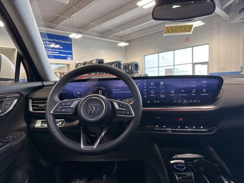Used 2025 Buick Envision Preferred image 10