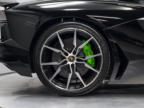 Used 2015 Lamborghini Aventador LP 700-4 AWD/4WD image 18