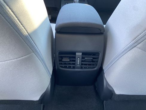 Used 2026 Toyota Corolla Cross L FWD image 46