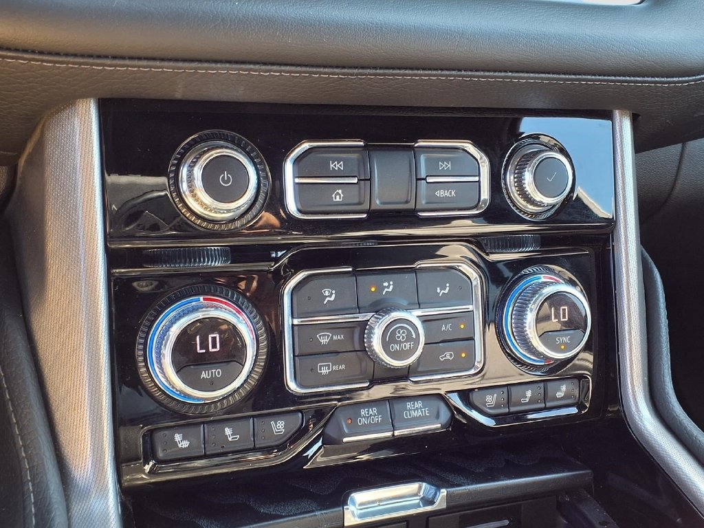 Used 2022 GMC Yukon Denali AWD/4WD image 12