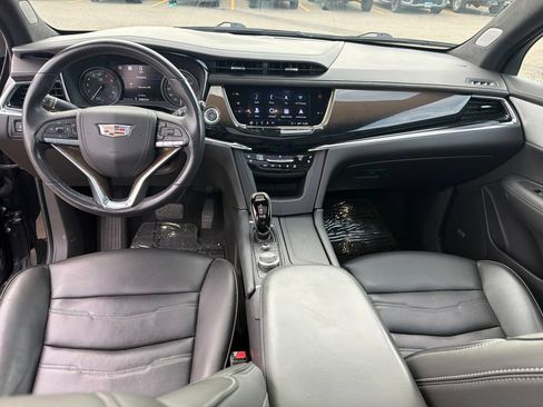 Used 2022 Cadillac XT6 Premium Luxury w/ Platinum Package AWD/4WD image 31