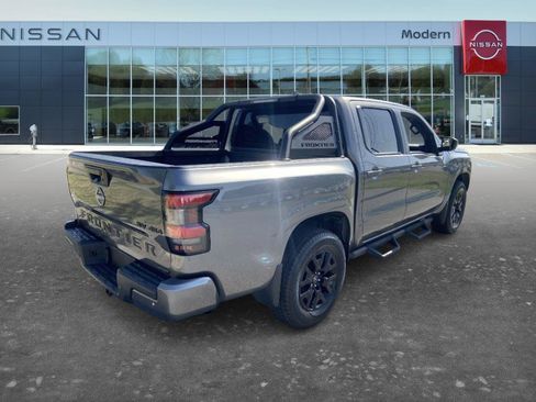 Certified 2023 Nissan Frontier SV w/ Midnight Edition Package AWD/4WD image 5