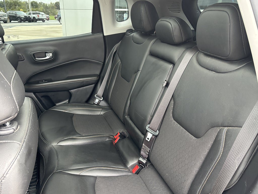 Used 2021 Jeep Compass Latitude w/ Sun and Sound Group AWD/4WD image 14