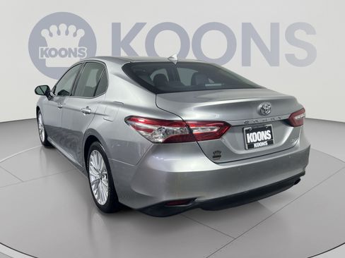 Used 2018 Toyota Camry XLE w/ Audio Package FWD image 8