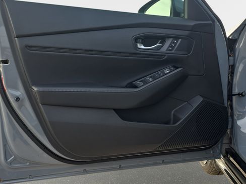 Used 2024 Honda Accord Touring image 27