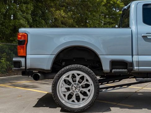 Used 2024 Ford F350 Lariat w/ Lariat Ultimate Package AWD/4WD image 5