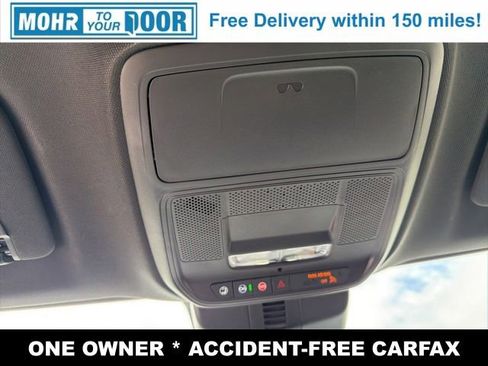 Used 2024 Chevrolet Traverse Z71 w/ LPO, Floor Liner Package AWD/4WD image 28