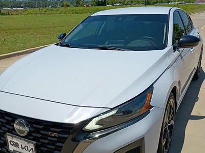 Used 2023 Nissan Altima 2.5 SR