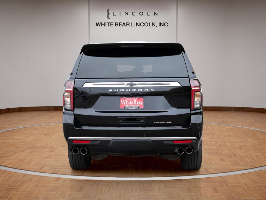 Used 2022 Chevrolet Suburban Premier AWD/4WD image 10