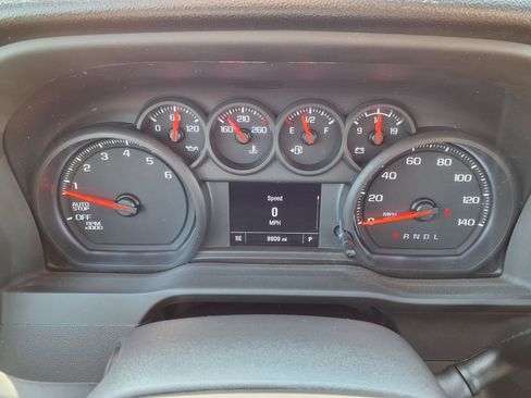 Used 2025 Chevrolet Silverado 1500 W/T image 12