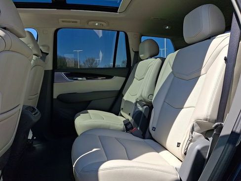 Certified 2025 Cadillac XT6 Premium Luxury w/ LPO, Floor Liner Package image 8