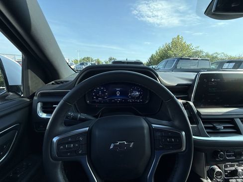 Certified 2024 Chevrolet Tahoe Z71 w/ Luxury Package AWD/4WD image 17