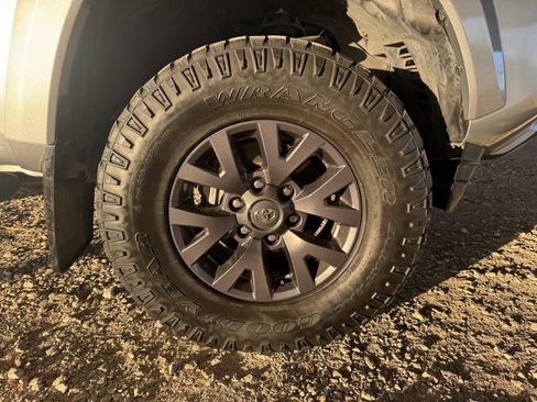 Used 2023 Toyota Tacoma SR5 image 43