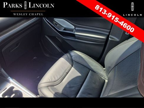 Used 2023 Ford Explorer Platinum w/ Technology Package AWD/4WD image 14