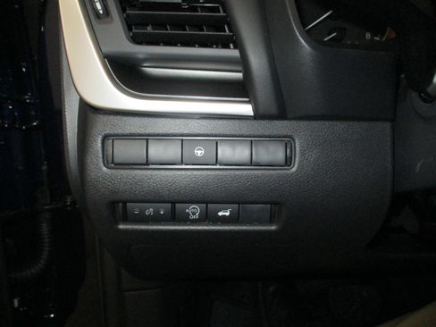 New 2026 Nissan Rogue SV image 15