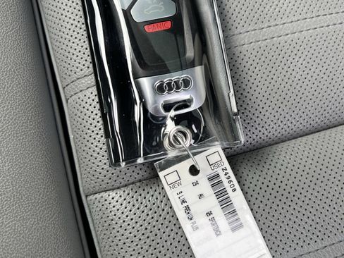 Used 2025 Audi Q5 2.0T Premium Plus image 38
