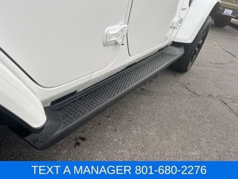 Used 2023 Jeep Wrangler Unlimited Sahara w/ Cold Weather Group AWD/4WD image 9