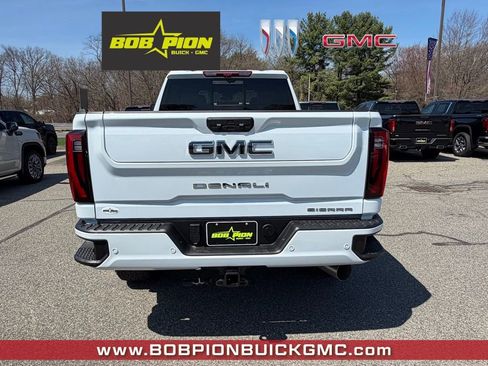 New 2026 GMC Sierra 3500 Denali Ultimate AWD/4WD image 4