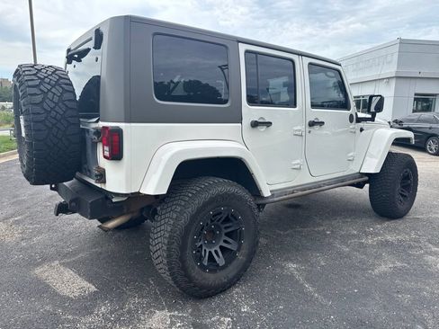 Used 2010 Jeep Wrangler Unlimited Sahara w/ Trailer Tow Group AWD/4WD image 8