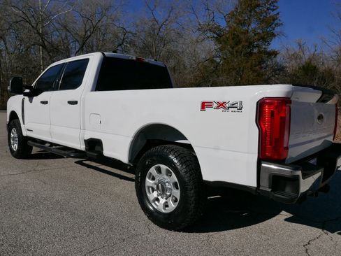 Used 2024 Ford F250 XLT w/ FX4 Off-Road Package image 8