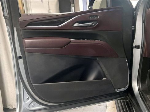 Used 2023 Cadillac Escalade Sport Platinum w/ LPO, ONYX Package AWD/4WD image 9