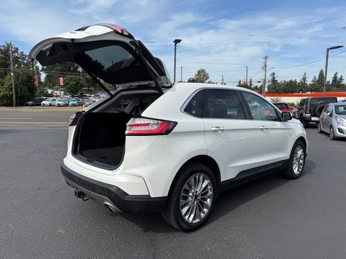 Used 2021 Ford Edge Titanium w/ Class II Trailer Tow Package image 10