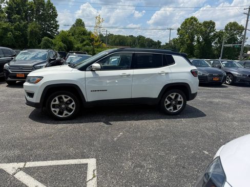 Used 2020 Jeep Compass Limited AWD/4WD image 2