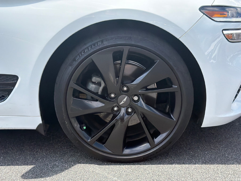 Used 2023 Genesis G70 2.0T w/ Sport Prestige Package RWD image 14