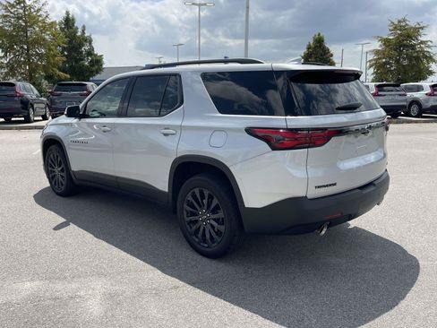 Used 2022 Chevrolet Traverse RS FWD image 4