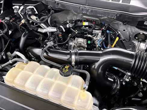 Certified 2022 Ford F150 XLT w/ Equipment Group 302A High image 34