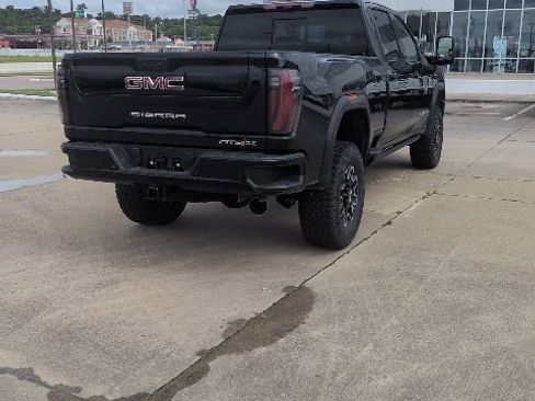 New 2026 GMC Sierra 2500 AT4X AWD/4WD image 4
