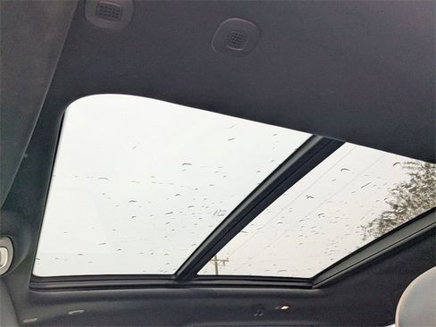 Used 2023 RAM 1500 Laramie image 30