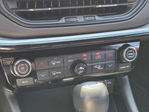 Used 2025 Jeep Compass Trailhawk AWD/4WD image 29