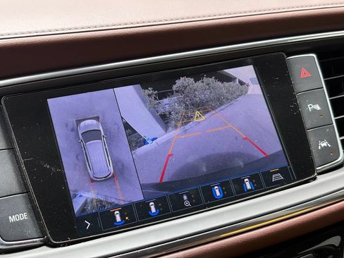 Used 2020 Buick Enclave Avenir w/ Avenir Technology Package FWD image 14