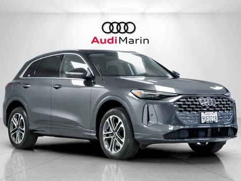 Certified 2025 Audi Q5 Premium Plus w/ Premium Plus image 7