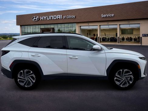 New 2026 Hyundai Tucson Limited AWD/4WD image 9