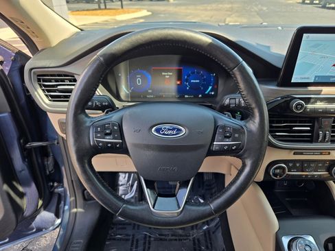 Used 2020 Ford Escape Titanium w/ Titanium Premium Package 2.0 image 38