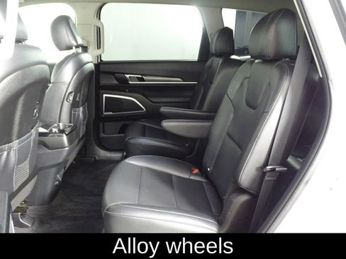 Used 2021 Kia Telluride S image 13