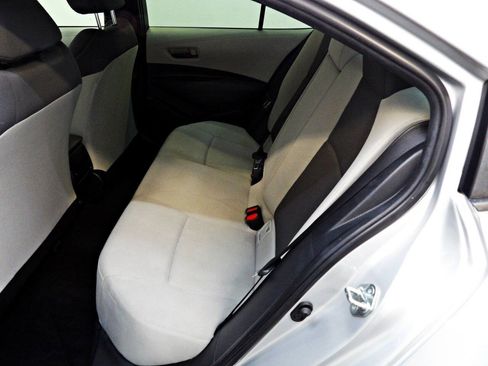 Used 2022 Toyota Corolla LE FWD image 10