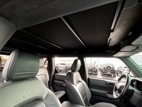 Used 2023 Ford Bronco Black Diamond image 25