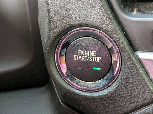Used 2017 Chevrolet Suburban LT AWD/4WD image 27