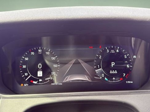 Used 2021 Land Rover Range Rover Velar R-Dynamic S image 20