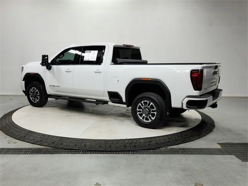 Used 2021 GMC Sierra 2500 AT4 image 5