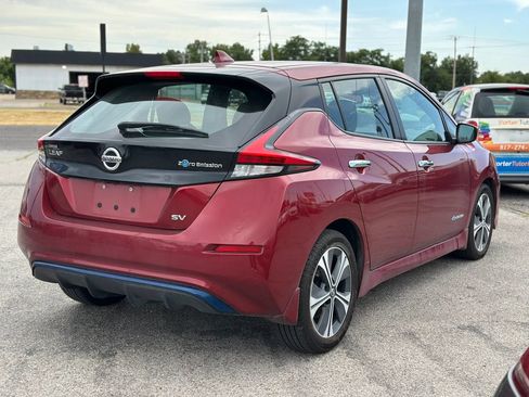 Used 2018 Nissan Leaf SV w/ SV Technology Package FWD image 6