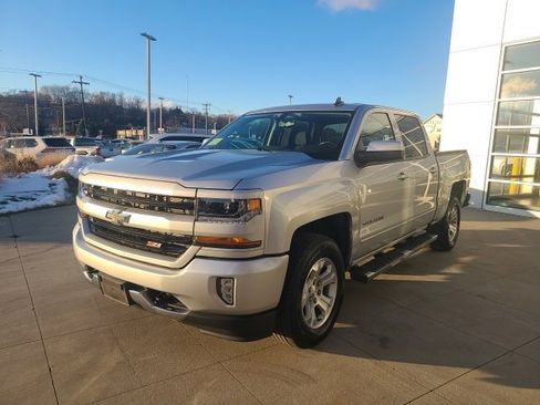 Used 2018 Chevrolet Silverado 1500 LT w/ All Star Edition image 3