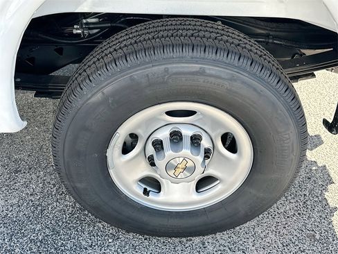 New 2025 Chevrolet Express 2500 w/ Driver Convenience Package image 16
